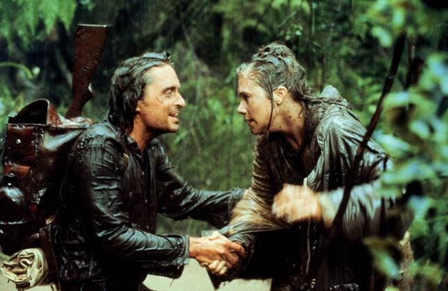 Michael Douglas & Kathleen Turner Characters: Jack T. Colton & Joan Wilder Film: Romancing The Stone (1984) Director: Robert Zemeckis 30 March 1984  Copyright: MaryxEvansxAFxArchivex20xCenturyxFox 12465011 editorial use only