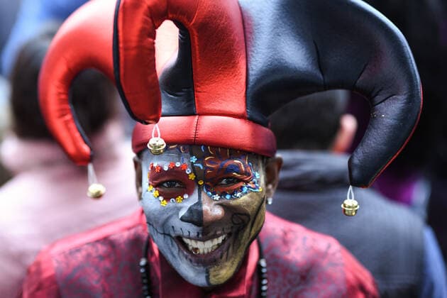 (191102) -- MEXICO CITY, Nov. 2, 2019 -- A man takes part in the Day of the Dead Parade in downtown Mexico City, capital of Mexico, on Nov. 2, 2019. Thousands of Mexicans gathered on Saturday in downtown Mexico City to take part in the parade as part of the celebrations of the annual Day of the Dead. ) MEXICO-MEXICO CITY-DAY OF THE DEAD-PARADE XinxYuewei 