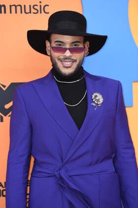 November 3, 2019, Seville, Andalusia, Spain: 2019 MTV Europe Music Awards (EMAs) held at the FIBES Conference and Exhibition Centre - Arrivals..Featuring: Hugo Gloss.Where: Seville, Andalusia, Spain.When: 03 Nov 2019.Credit: Sean ThorntonCover Images Seville Spain - ZUMAc218 20191103_zia_c218_032 Copyright: xCOVERxImagesx