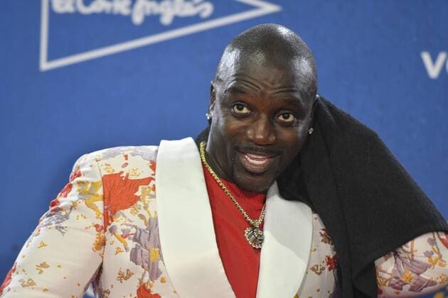 US singer Akon poses for the media during the photocall of MTV European Music Awards held in Seville, Andalusia, Spain, 03 November 2019. MTV European Music Awards in Seville !ACHTUNG: NUR REDAKTIONELLE NUTZUNG!  Copyright: xRaulxCaroxCadenasx GRAF2191 20191103-637084155350693622