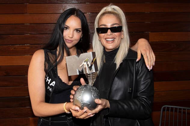 Juju and Loredana Zefi at the photo shoot for the best German and best Swiss act in the run-up to the MTV European Music Awards 2019 at the Hotel Melia Sevilla, 03 11 2019 Foto:xR.xWagnerx xFuturexImage