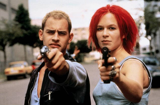 Moritz Bleibtreu & Franka Potente Characters: Manni & Lola Film: Run Lola Run; Lola Rennt (DE 1998) Director: Tom Tykwer 20 August 1998  Copyright: MaryxEvansxAFxArchivexWarnerxHome 12571102 editorial use only