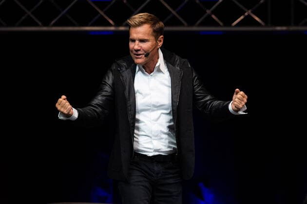 Juergen Hoeller PowerDays, Presentation of the Lifetime Award to Dieter Bohlen, Munich Olympic Hall 03 11 2019 IM BILD DieterBohlen, Juergen Hoeller