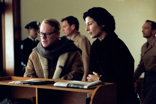 OSCARS. Bester Hauptdarsteller. Preisträger 2001-2010 Philip Seymour Hoffman & Catherine Keener Characters: Truman Capote & Nelle Harper Lee Film: Capote (USA CAN 2005) Director: Bennett Miller 02 September 2005 Capote For further information please contact the Sony Pictures Releasing press office.  Copyright: MaryxEvansxAFxArchivexUnitedxArtists 12595979 editorial use only