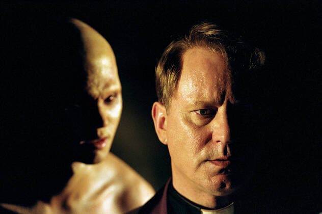 Billy Crawford & Stellan Skarsgard Characters: Cheche & Father Lankester Merrin Film: Dominion: Prequel To The Exorcist (USA 2005) Director: Paul Schrader 18 March 2005  Copyright: MaryxEvansxAFxArchivexWarnerxBros. 12600274 editorial use only