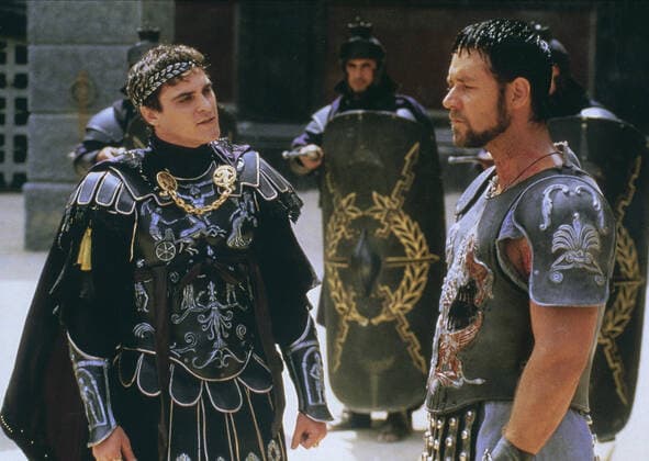 Archivbilder der Woche KW46 Joaquin Phoenix & Russell Crowe Characters: Commodus, Maximus Film: Gladiator (USA UK 2000) Director: Ridley Scott 01 May 2000  Copyright: MaryxEvansxAFxArchivexDreamworks 12604462 editorial use only