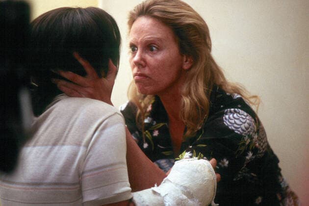 OSCARS. Beste Hauptdarstellerin. Preisträgerinnen 2001-2010 Christina Ricci & Charlize Theron Characters: Selby & Aileen Film: Monster (USA DE 2003) Director: Patty Jenkins 16 November 2003  Copyright: MaryxEvansxAFxArchivexNewmarketxFilms 12614891 editorial use only