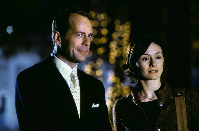 Bruce Willis & Emily Mortimer Characters: Russ Duritz & Amy Film: The Kid (2000) Director: Jon Turteltaub 25 June 2000  Copyright: MaryxEvansxAFxArchivexDisney 12630013 editorial use only