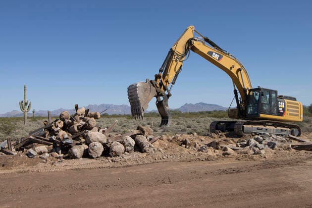 November 4, 2019, Sonoyta, Sonora, Mexico: Border wall construction at Sonoyta, Mexico and Lukeville, Arizona USA. Sonoyta Mexico - ZUMAo55_ 20191104_sha_o55_782 Copyright: xBobxTorrezx