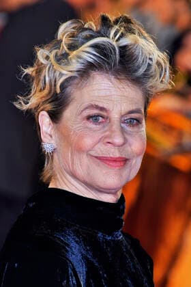 Linda Hamilton bei der Premiere des Kinofilms Terminator: Dark Fate in Shinjuku Kabuki-cho. Tokio, 06.11.2019 *** Linda Hamilton at the premiere of the feature film Terminator Dark Fate in Shinjuku Kabuki cho Tokyo, 06 11 2019 Foto:xK.xNarax xFuturexImage