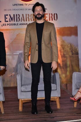 El Embarcadero Tv Series press conference MEXICO CITY, MEXICO - NOVEMBER 6: Spanish actor Alvaro Morte poses for photos during a press conference to promote El Embarcadero Tv Series at St. Regis Hotel on November 6, 2019 in Mexico City, Mexico  Copyright: xCarlosxTischlerx EYE_7857
