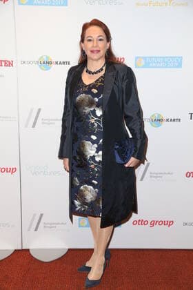 Hamburg Maria Fernanda Espinosa President of the 73 UN General Assembly World Future Council presents the Future Policy Award 2019 at the Hotel Hafen Hamburg on 6 11 2019
