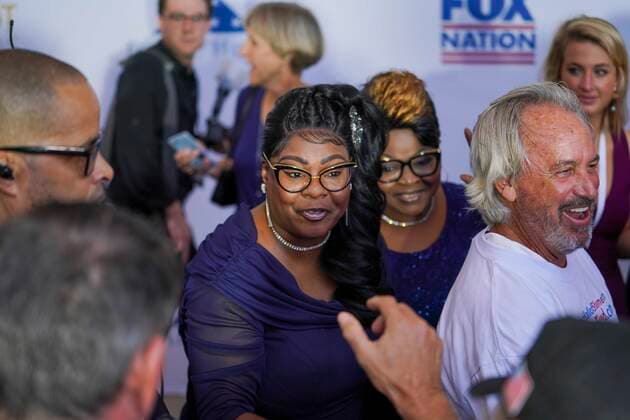 November 6, 2019, St. Petersburg, Florida, USA: Lynnette Hardaway (Diamond) and Rochelle Richardson (Silk) greet fans while attending the inaugural Fox Nation Patriot Awards at the Mahaffey Theater on Wednesday, Nov. 6, 2019 in St. Petersburg. St. Petersburg USA - ZUMAs70_ 20191106_zan_s70_048 Copyright: xMarthaxAsencio-Rhinex