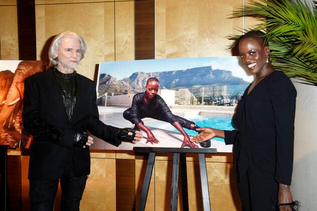 Hermann Bühlbecker and Florence Kasumba at the vernissage of African Moods for the presentation of the Lambertz Fine Art Calendar 2020 at the South African Embassy Berlin, 06 11 2019 Foto:xN.xKubelkax xFuturexImage