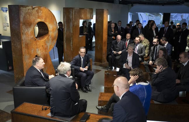 Federal Foreign Minister Heiko Maas, SPD, and US Secretary of State Mike Pompeo visit the Contemporary History Forum in Leipzig Here in conversation with contemporary witnesses 07 11 2019 Leipzig Germany Copyright: xThomasxKoehler photothek.netx
