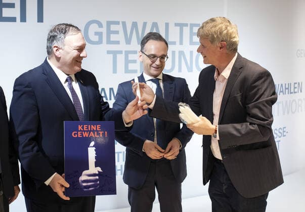 Federal Foreign Minister Heiko Maas, SPD, and US Secretary of State Mike Pompeo visit the Contemporary History Forum in Leipzig Here in conversation with contemporary witnesses 07 11 2019 Leipzig Germany Copyright: xThomasxKoehler photothek.netx