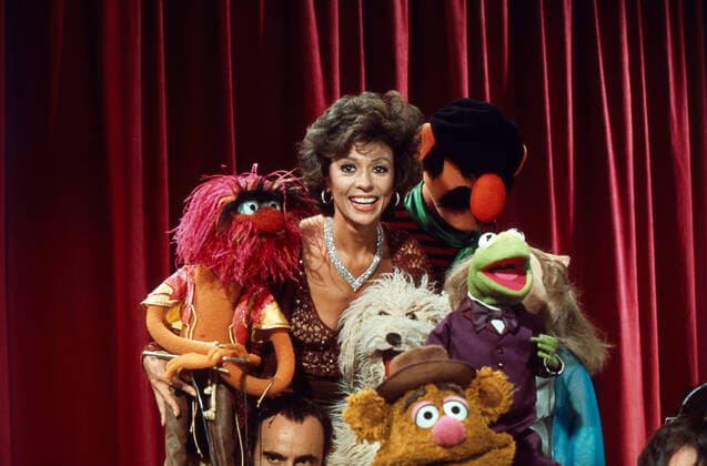 The Muppet Show, Fernsehserie, USA Großbritannien 1976 - 1981, Comedyshow mit Puppen und Gaststar Rita Moreno Copyright: KPA Nur redaktionelle Nutzung. Editorial usage only. UnitedArchives55020595 !ACHTUNG AUFNAHMEDATUM GESCHÄTZT!
