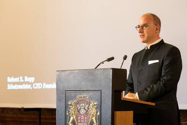 Award of the Hamburg Science Prize 2019 by the Hamburg Academy of Sciences to Dr Jutta Gärtner Robert E Bopp, Representative of the Affected, Treasurer of the CFD Foundation e V, in the City Hall of Hamburg, Dr Jutta Gärtner receives the Hamburg Science Prize 2019 by the Hamburg Academy of Sciences,