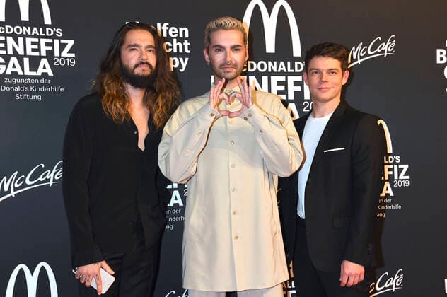 Bilder des Jahres 2019, Entertainment 11 November Entertainment Themen der Woche KW45 Entertainment Bilder des Tages Bill Kaulitz, Tom Kaulitz und Georg Listing von Tokio Hotel bei der 16. McDonald s Benefiz Gala 2019 im Hotel Bayerischer Hof. München, 09.11.2019 *** Bill Kaulitz, Tom Kaulitz and Georg Listing of Tokio Hotel at the 16 McDonald s Benefiz Gala 2019 in the Hotel Bayerischer Hof Munich, 09 11 2019 Foto:xB.xInsingerx xFuturexImage