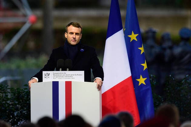 Emmanuel Macron - president de la Republique inaugure le Monument aux morts en l hommage aux soldats tombes au combat en operations exterieures NEWS : ceremonie du 11 novembre - OPEX - Paris - 11 11 2019 JBAutissier Panoramic 