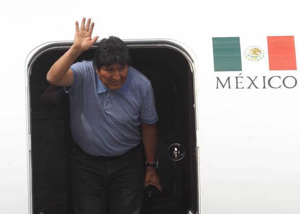 November 12, 2019, Mexico, Mexico, MEXICO: Evo Morales, former president of Bolivia arrives today, Tuesday, November 12, 2019 in Mexico City after accepting an offer of political asylum by Mexican president Lopez Obrador in the wake of what Morales has described as a coup against him by Bolivia s military and opposition. OCTAVIO NAVA PI Mexico MEXICO - ZUMAp124 20191112_zaa_p124_021 Copyright: xOctavioxNavax