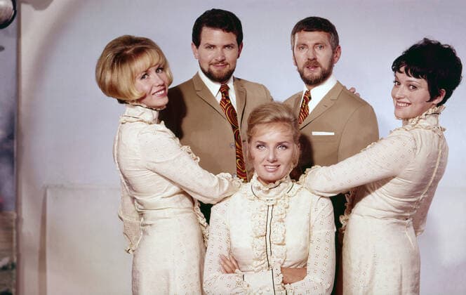 Rosy-Singers, deutsche Musikgruppe, bestehend aus Rosi Rohr, Angelika Metzger, John Wiseman und Rolf Jage, Deutschland ca. 1965. German music and singing group Rosy Singers , Gemany ca. 1965. Nur redaktionelle Nutzung. Editorial usage only. Copyright: ArthurxGrimm UnitedArchives82000600