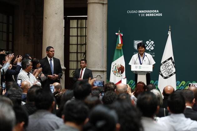 The Former President of Bolivia Evo Morales (C) speaks after reveiving the Distinguished Guest honor during a ceremony, in Mexico City, Mexico, 13 November 2019. The ceremony, which took place practically 24 hours after the arrival in the Mexican capital, was led by the head of government of Mexico City Claudia Sheinbaum. Evo receives distinction from Mexico City and asks for dialogue to pacify Bolivia !ACHTUNG: NUR REDAKTIONELLE NUTZUNG!  Copyright: xJosexMendezx MEX8656 20191113-637092800543187702