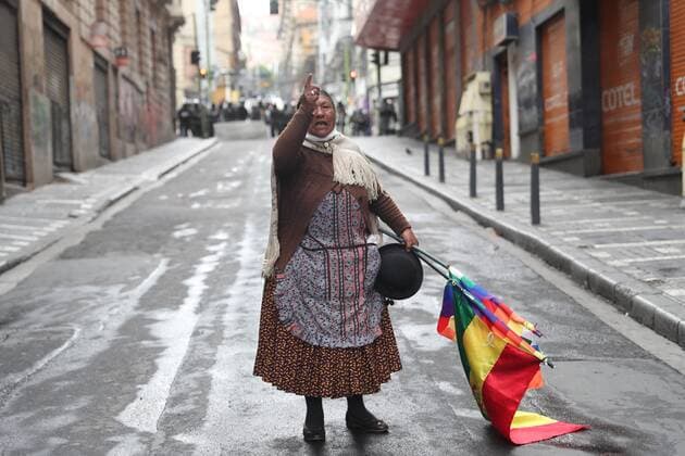 Bilder des Jahres 2019, News 11 November News Themen der Woche KW46 Supporters of Evo Morales participate in a march this thursday, in La Paz, Bolivia 14 November 2019. Evo Morales left Bolivia and is isolated in Mexico, after he resigned from the presidency after fourteen years in office, amid protests over alleged electoral fraud in the elections of October 20, in which he was re-elected for a quarter mandate. Protest in favor of Evo Morales in La Paz !ACHTUNG: NUR REDAKTIONELLE NUTZUNG!  Copyright: xRodrigoxSurax AME4789 20191114-637093726433466429