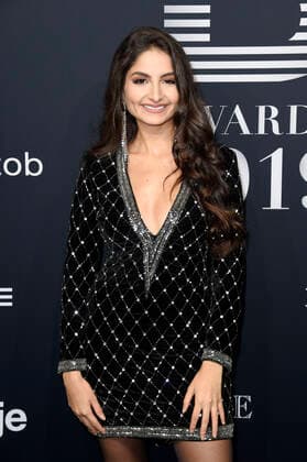 Ischtar Isik at the 4 Place To B Award 2019 at Axel Springer SE Verlagshaus Berlin, 16 11 2019 Foto:xN.xKubelkax xFuturexImage
