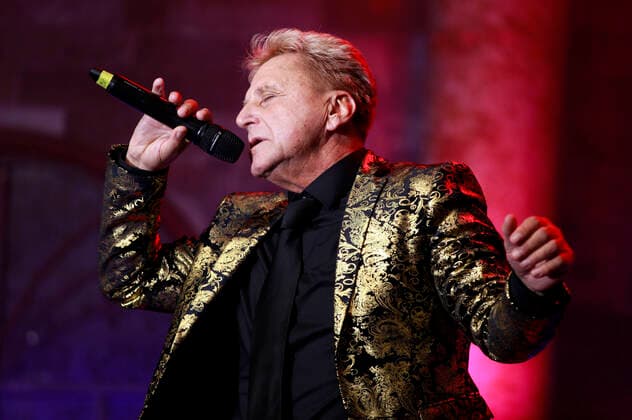 Hans-Jürgen Beyer bei der Aufzeichnung der TV Show Wiedersehen der Ostlegenden im Boulevardtheater. Dresden, 13.11.2019 *** Hans Jürgen Beyer at the recording of the TV show Wiedersehen der Ostlegenden in the Boulevardtheater Dresden, 13 11 2019 Foto:xM.xWehnertx xFuturexImage