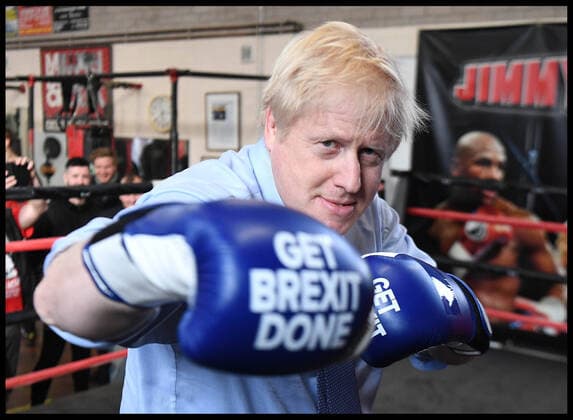 Bilder des Jahres 2019, News 11 November News Themen der Woche News Bilder des Tages . 19 11 2019. Manchester , United Kingdom. Boris Johnson General Election Campaign Day Twelve. Britain s Prime Minister Boris Johnson visits Jimmy EganÕs Boxing Academy, Manchester, on day Twelve of his General Election Campaign.  xAndrewxParsonsx xi-Imagesx IIM-20434-0050