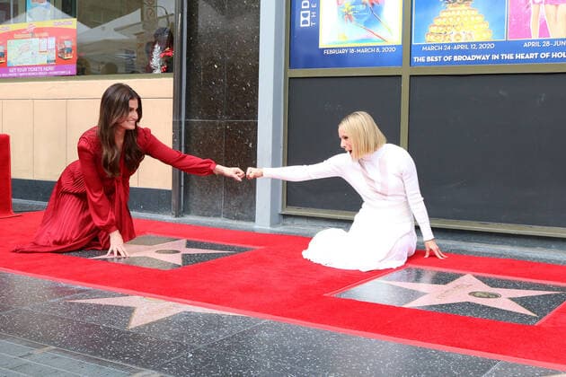 Bilder des Jahres 2019, Entertainment 11 November Entertainment Bilder des Tages November 19, 2019, Los Angeles, CA, USA: LOS ANGELES - OCT 19: 1Idina Menzel, Kristen Bell at the Idina Menzel and Kristen Bell Star Ceremony on the Hollywood Walk of Fame on October 19, 2019 in Los Angeles, CA Los Angeles USA - ZUMAb170 20191119_zap_b170_040 Copyright: xKayxBlakex