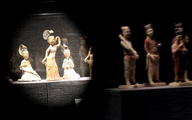 (191120) -- ZHENGZHOU, Nov. 20, 2019 -- Music-playing and dancing figurines are on display during an exhibition on music and dancing along the ancient Silk Road in Zhengzhou, central China s Henan Province, on Nov. 19, 2019. More than 280 artifacts dating back to ancient China s Han, Tang, Song and Yuan dynasties are on display during the exhibition. ) CHINA-ZHENGZHOU-SILK ROAD-EXHIBITION (CN) LixAn 