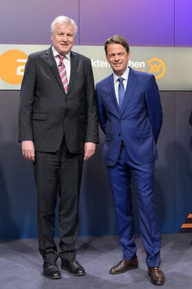 Berlin GER, Berlin, 20 11 2019, XY Award ceremony ZDF v l Horst Seehofer, Rudi Cerne, 20 11 2019, XY Award ZDF, Copyright: xUwexKoch Eibner-Pressefotox EP_UKH