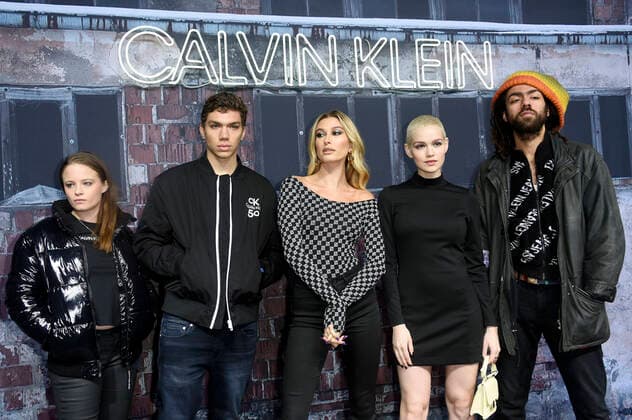 Bilder des Jahres 2019, Entertainment 11 November Jasna Fritzi Bauer, Elias Becker, Hailey Rhode Bieber, Emilia Schüle und Noah Becker beim Calvin Klein - A Night Of Music, Discovery And Celebration Event in der Musikbrauerei. Berlin, 20.11.2019 *** Jasna Fritzi Bauer, Elias Becker, Hailey Rhode Bieber, Emilia Schüle and Noah Becker at the Calvin Klein A Night Of Music, Discovery And Celebration Event at the Musikbrauerei Berlin, 20 11 2019 Foto:xN.xKubelkax xFuturexImage