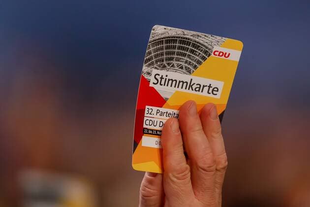 Leipzig, Germany, 22 11 2019, Party Congress of the Christian Democratic Union, CDU, voting card , Defodi 01048 204572 Defodi-048