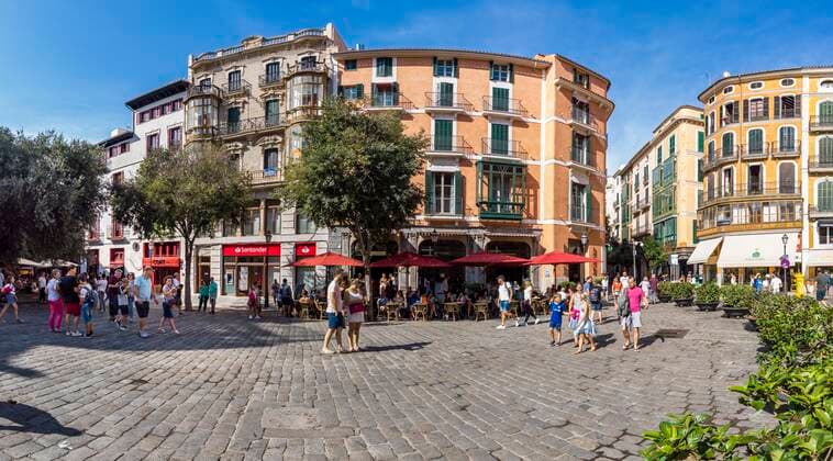 Old Town of Palma de Mallorca, Mallorca, Balearic Islands, Spain, Europe Copyright: imageBROKER/MartinxMoxter iblmox05079158.jpg