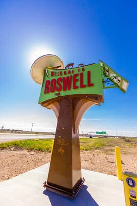 Roswell sign, Roswell, New Mexico, United States of America, North America Copyright: LauraxGrier 1218-1110