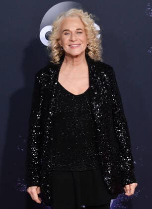 Singer Carole King arrives for the 47th annual American Music Awards at the Microsoft Theater in Los Angeles on Sunday, November 24, 2019.  LAP20191124070 JIMxRUYMEN