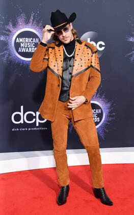 DJ Diplo arrives for the 47th annual American Music Awards at the Microsoft Theater in Los Angeles on Sunday, November 24, 2019.  LAP20191124078 JIMxRUYMEN