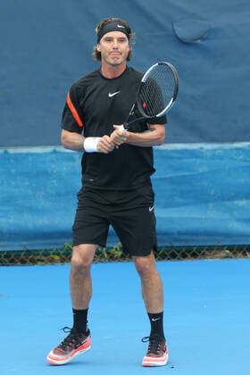 DELRAY BEACH, FL - NOVEMBER 24: Gavin Rossdale participates in the 30TH Annual Chris Evert Pro-Celebrity Tennis Classic presented by Chase Private Client at Delray Beach Tennis Center on November 24, 2019 in Delray Beach, Florida..People: Gavin Rossdale Delray Beach United States Of America - ZUMAs214 20191124_zba_s214_081 Copyright: xSMGx