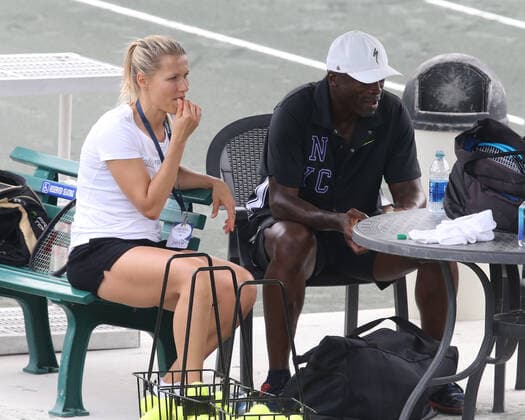 DELRAY BEACH, FL - NOVEMBER 24: Seal and his new slovenija tennis pro girlfriend Tina Hojnik have a tender private moment on a side court after they participated in the 30TH Annual Chris Evert Pro-Celebrity Tennis Classic presented by Chase Private Client at Delray Beach Tennis Center on November 24, 2019 in Delray Beach, Florida..People: Seal, Tina Hojnik Delray Beach United States Of America - ZUMAs214 20191124_zba_s214_026 Copyright: xSMGx