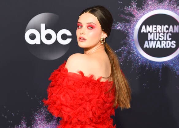 LOS ANGELES, CA - NOVEMBER 24: Katherine Langford attends the 2019 American Music Awards at Microsoft Theater on November 24, 2019 in Los Angeles, California. Photo: imageSPACE MediaPunch Copyright: ximageSPACEx