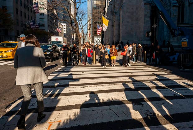Christmas crowds of tourists and shoppers in New York Crowds of shoppers and tourists clog the sidewalks on Fifth Avenue in Midtown Manhattan in New York prior to Thanksgiving on Tuesday, November 26, 2019. (  RichardxB.xLevine