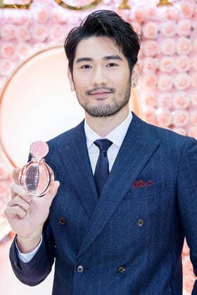 --File--Godfrey Gao attends the Perfume Sharing of Bulgari in Shanghai, China, 24 January 2018. Godfrey Gao, Taiwanese-Canadian model and actor, and first Asian model to be signed on by luxury brand Louis Vuitton, had heart attack while filming for Chase Me , a Chinese city-and-sport-themed reality show broadcast by Zhejiang Television. Godfrey Gao passed away after hours of rescue in Ningbo city, east China s Zhejiang province, 27 November 2019. Godfrey Gao passed away while filming for Chase Me reality show in east China  416991301033934923