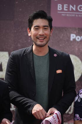 --File--Godfrey Gao attends Bangie pet store opening in Shanghai, China, 26 September 2018. Godfrey Gao, Taiwanese-Canadian model and actor, and first Asian model to be signed on by luxury brand Louis Vuitton, had heart attack while filming for Chase Me , a Chinese city-and-sport-themed reality show broadcast by Zhejiang Television. Godfrey Gao passed away after hours of rescue in Ningbo city, east China s Zhejiang province, 27 November 2019. Godfrey Gao passed away while filming for Chase Me reality show in east China  493019085532692691