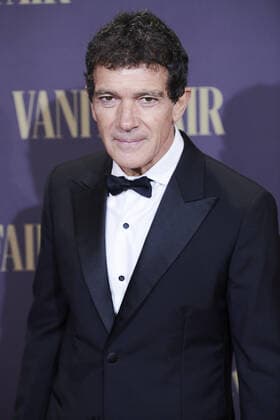 November 26, 2019 xA xA US and Canada Only xA xA November 25 2019, Madrid xA xA Antonio Banderas arriving at the Vanity Fair Person of the Year 2019 at the Royal Theatre on November 25, 2019 in Madrid, Spain xA xA xA  - ZUMAny1_ 20191126_zaf_ny1_022 Copyright: xAcexPicturesx