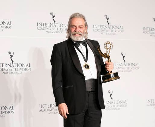 Bilder des Jahres 2019, Entertainment 11 November Entertainment Themen der Woche KW48 NY: 47th International Emmy Awards Haluk Bilginer best performance by an actor attends 47th International Emmy Awards at Hilton hotel New York New York United States Hilton Hotel  LevxRadin