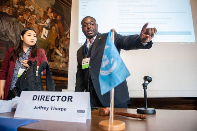 NATIONAL MODEL UNITED NATIONS CONFERENCE ERFURT 28 11 2019 Erfurt Jeffrey Thorpe will present the Director at the National Model United Nations Conference at Erfurt City Hall on 28 November 2019