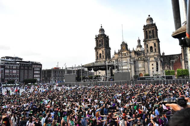 International Day for the Elimination of Violence in Mexico MEXICO CITY, MEXICO - NOVEMBER 29: Hundreds of demonstrators take part during a protest against femicide and violence as part of International Day for the Elimination of Violence, The protests, organized by feminist associations green tide and groups carry a demonstration called Intervention: A Violator in your Way On average, ten women are murdered in Mexico each day, making it one o‹f the most violent countries for women in the world. at Zocalo on November 29, 2019 in Mexico City,Mexico  Copyright: xCarlosxTischlerx EYE_0187